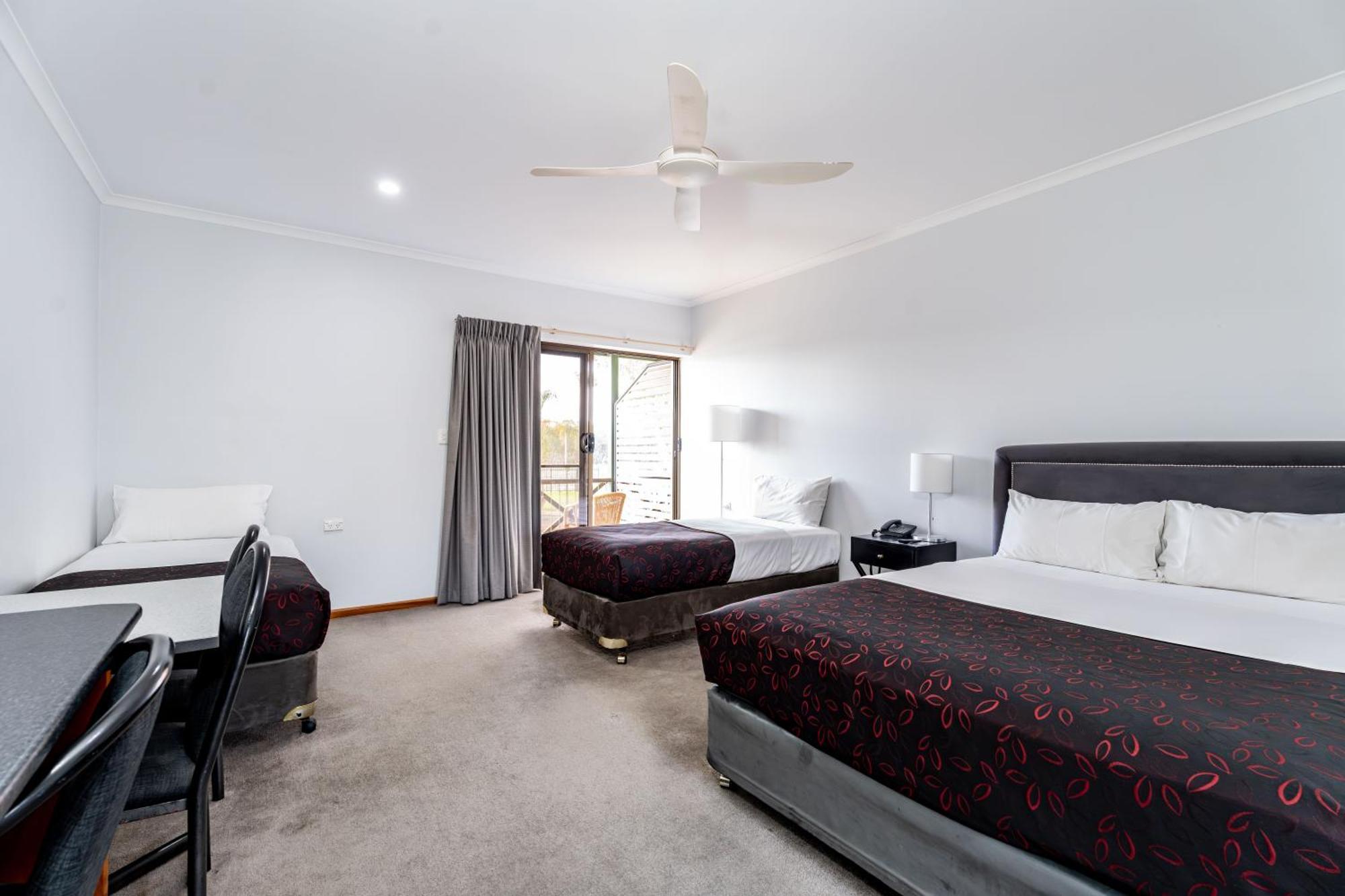 Hotel Renmark Eksteriør bilde